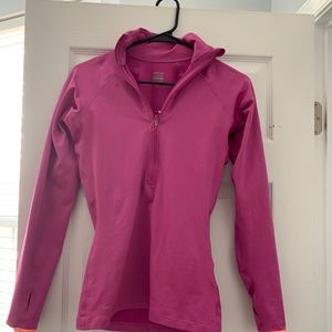 Nike Women’s dry fit pullover.